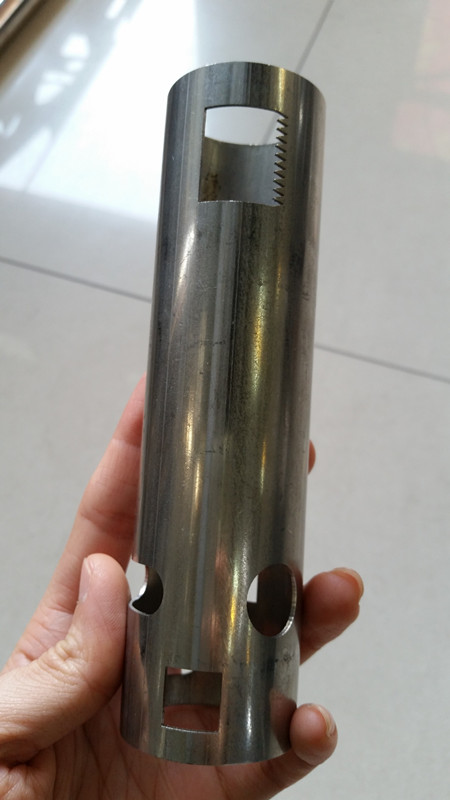 如何使用管材激光切割机进行激光切割?(图1)